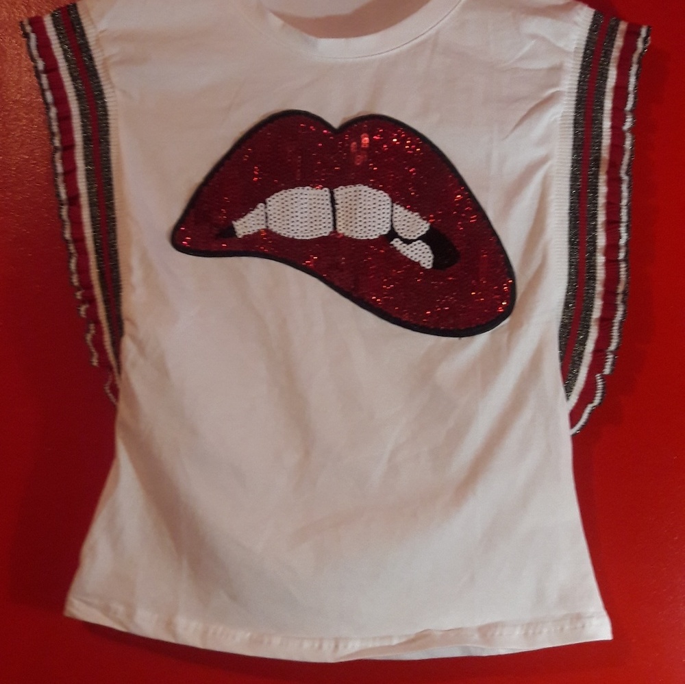 Sequin Lips fitted tee